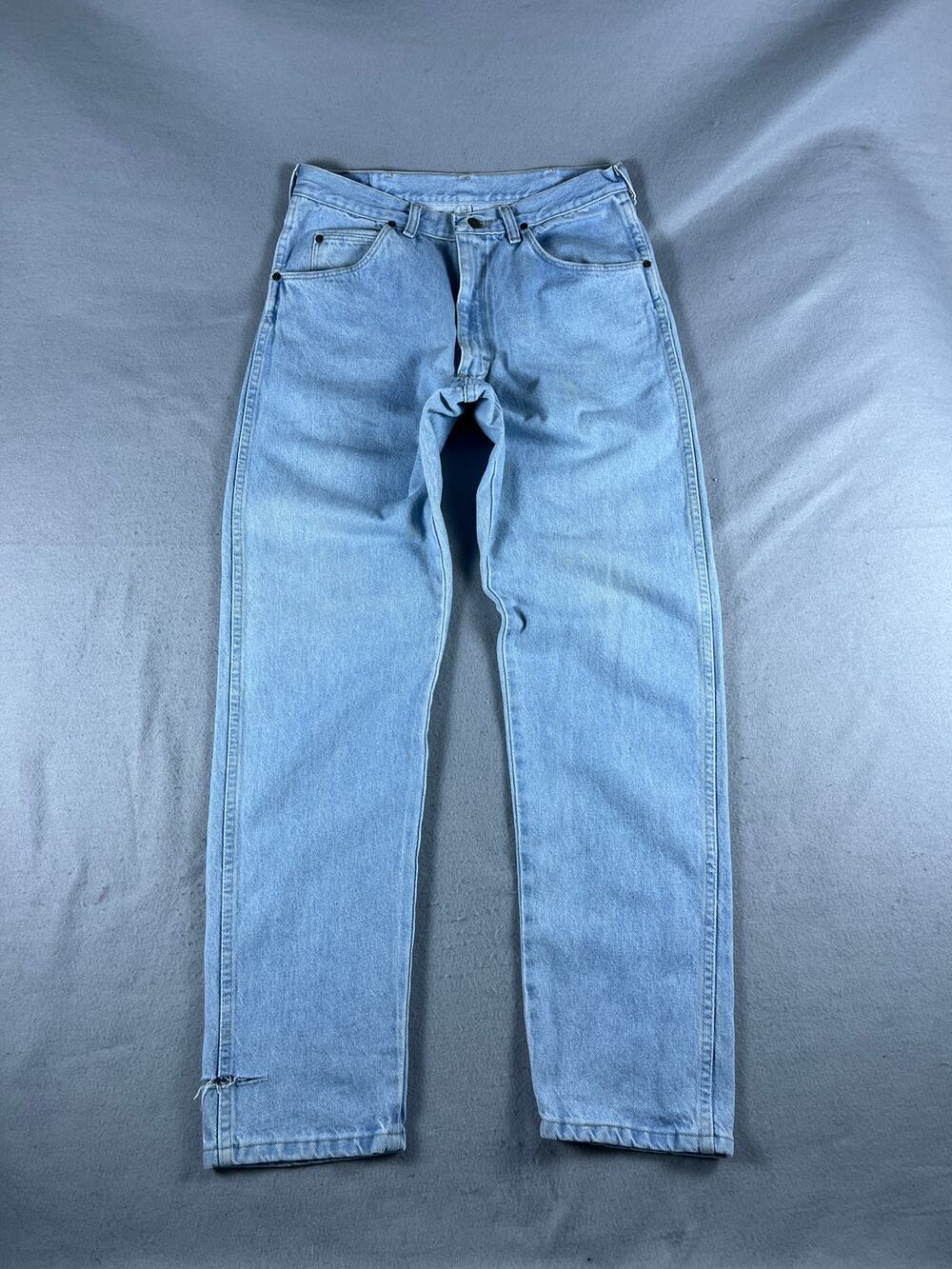 Wrangler Jeans Mens 32x32 Blue Straight Leg Light Wash Denim Classic Cowboy